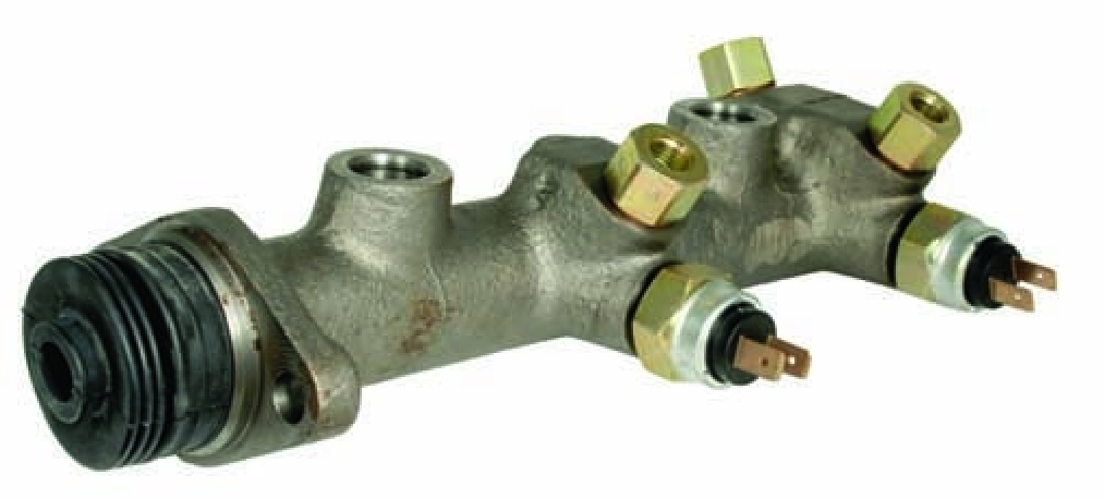 Master Cylinder, LHD, No Servo, Bay 68-69